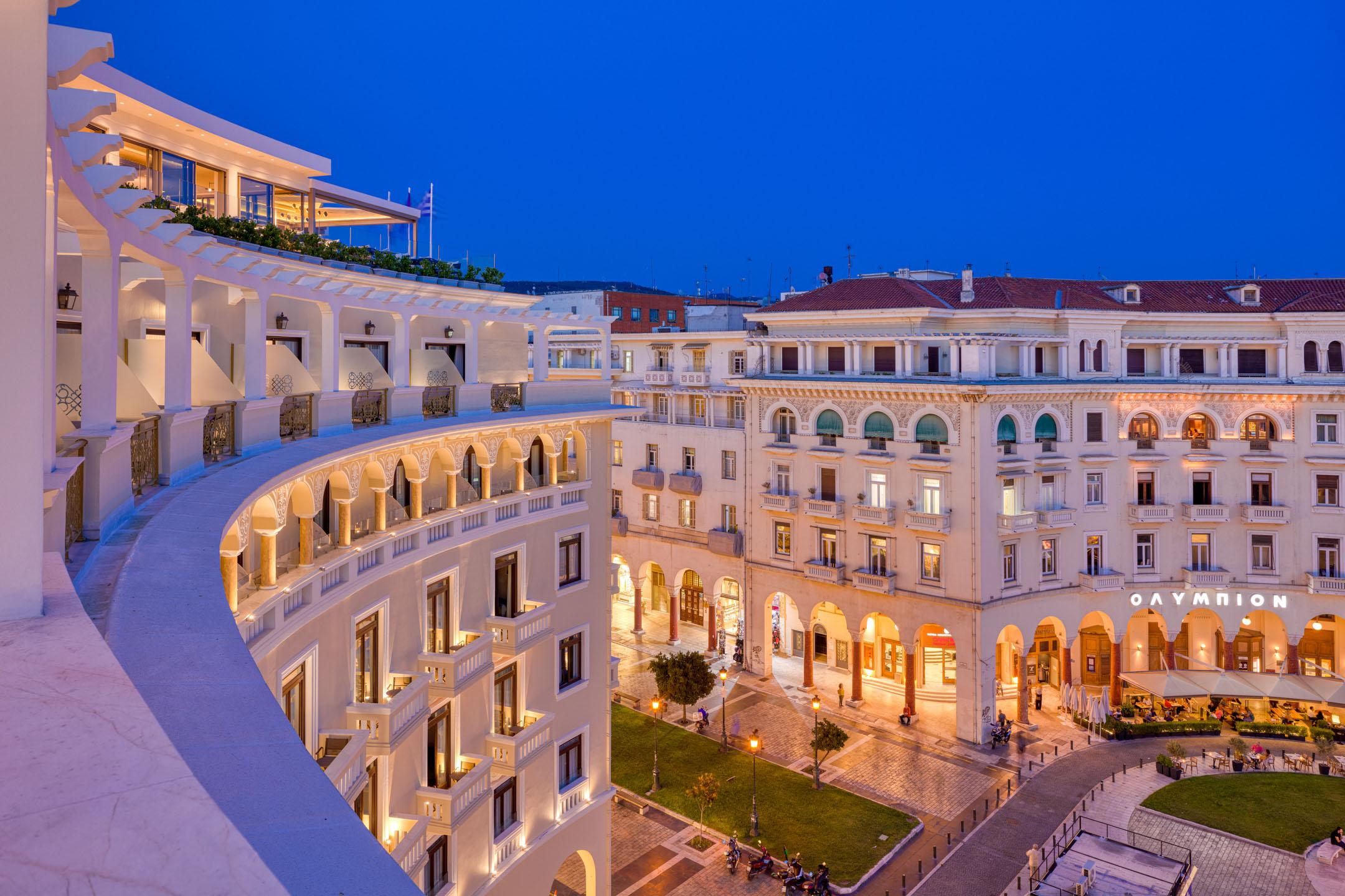 Electra Palace Thessaloniki Exterior photo The hotel at night