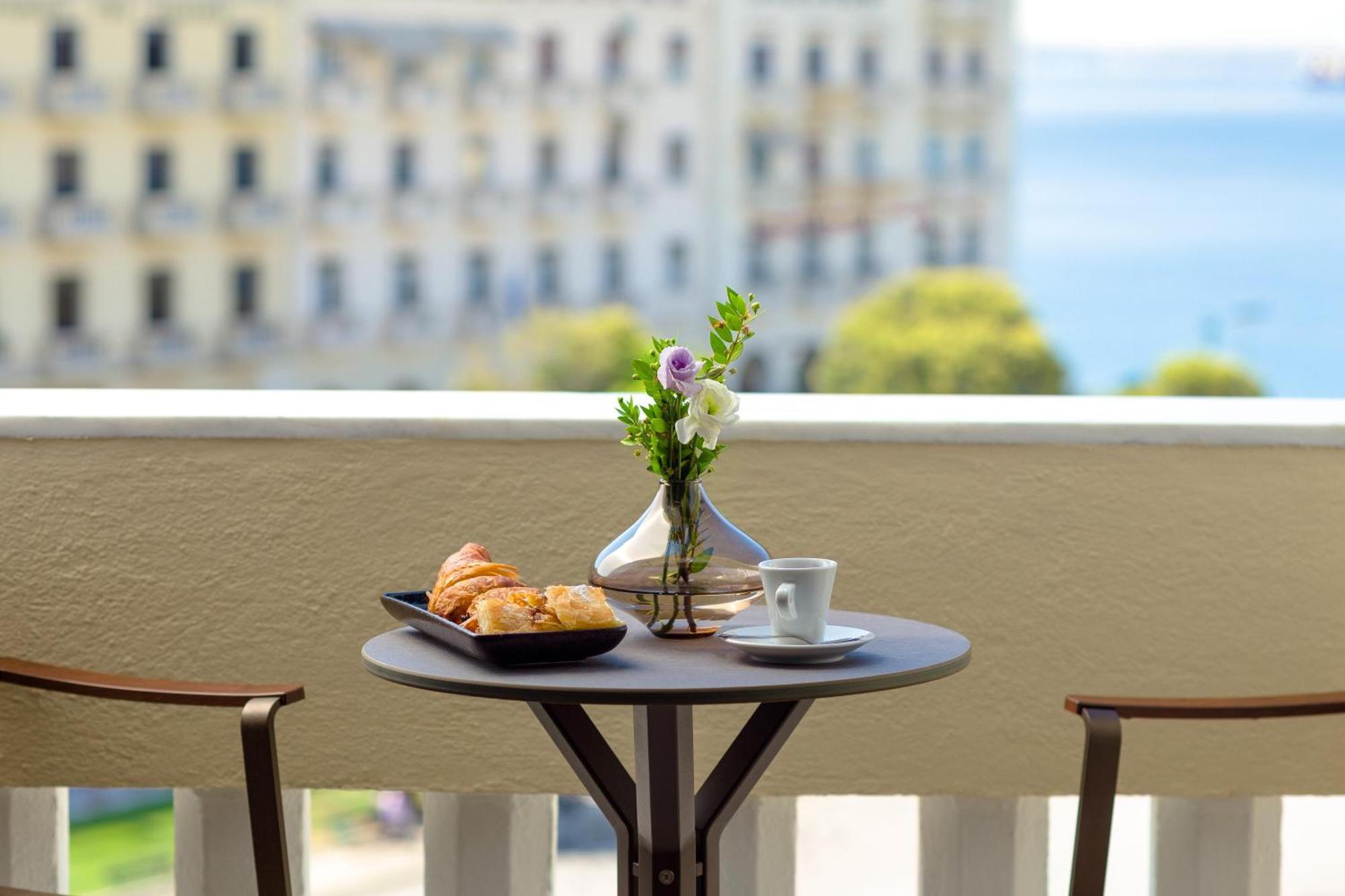 Electra Palace Thessaloniki Exterior photo A balcony
